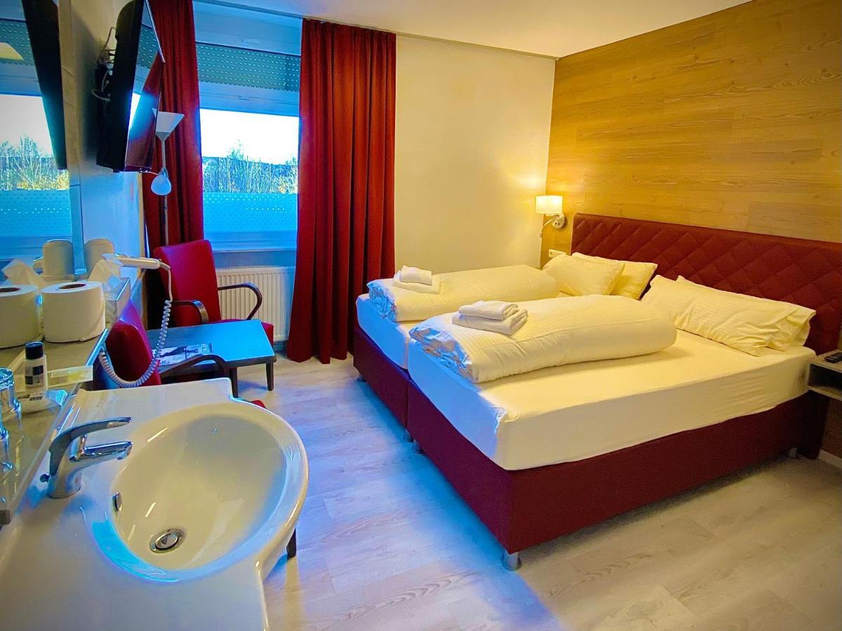 Meister Baer Hotel Frankenwald Berg  ภายนอก รูปภาพ