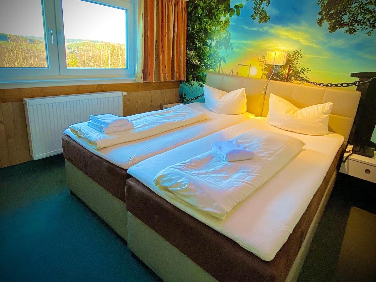 Meister Baer Hotel Frankenwald Berg  ภายนอก รูปภาพ