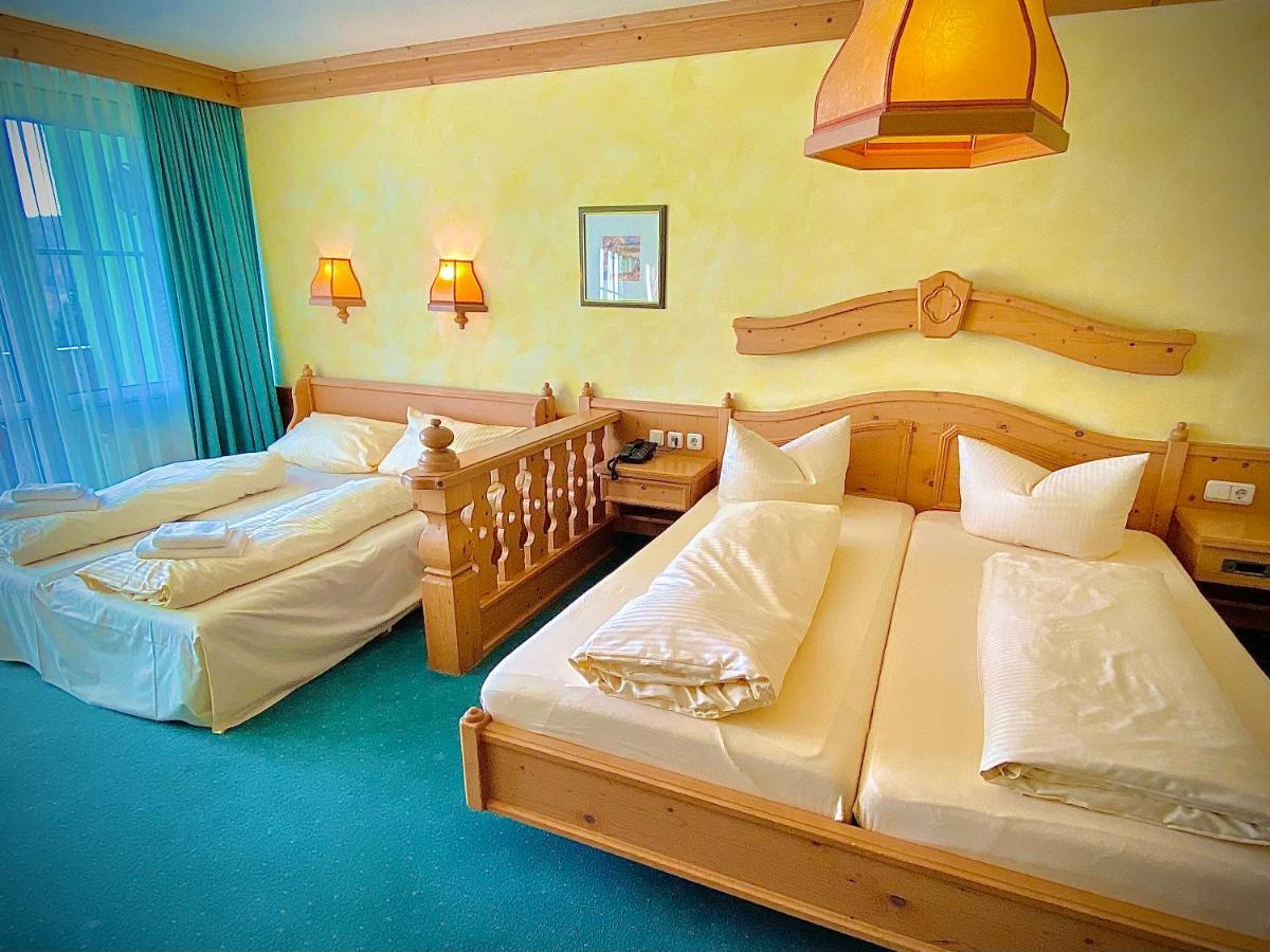 Meister Baer Hotel Frankenwald Berg  ภายนอก รูปภาพ