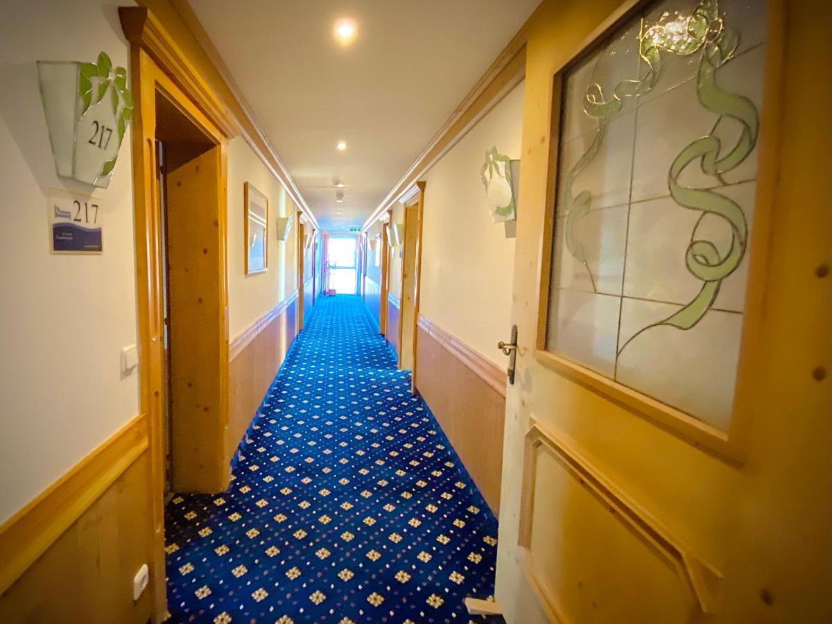 Meister Baer Hotel Frankenwald Berg  ภายนอก รูปภาพ